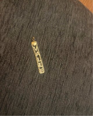 Colgante oro nombre personalizado