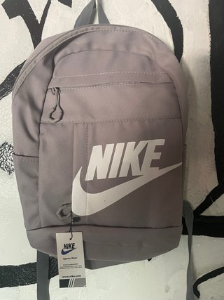 Mochila Nike Gris