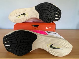 Nike ZoomX Vaporfly Next%2 Talla 45