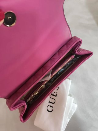 Borsa a tracolla Guess trapuntata