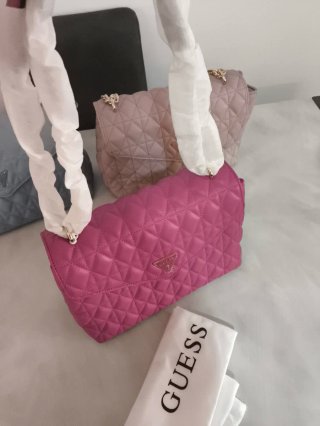 Borsa a tracolla Guess trapuntata