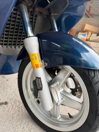 Piaggio X8 125cc Azul y Negro PRECIO NEGOCIABLE