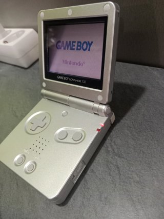 Nintendo Game Boy Advance SP Plata