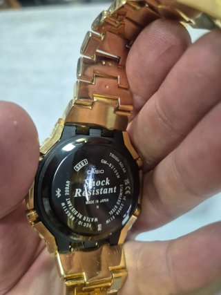Casio G-Shock GM-B2100GD-9A Dorado
