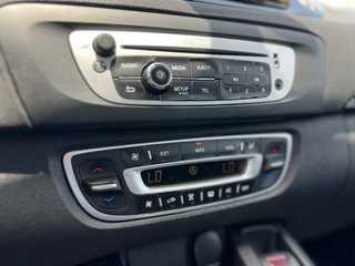 Renault Grand Scenic / Diesel / Manual / 7 plazas