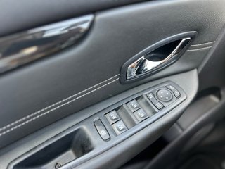 Renault Grand Scenic / Diesel / Manual / 7 plazas