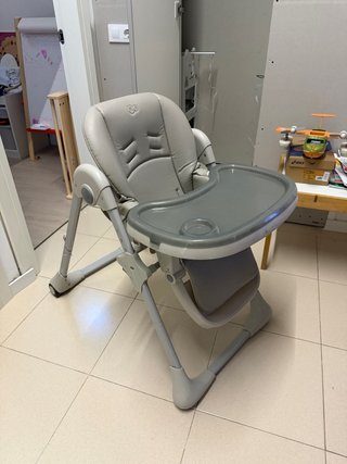 Trona Kinderkraft infantil gris