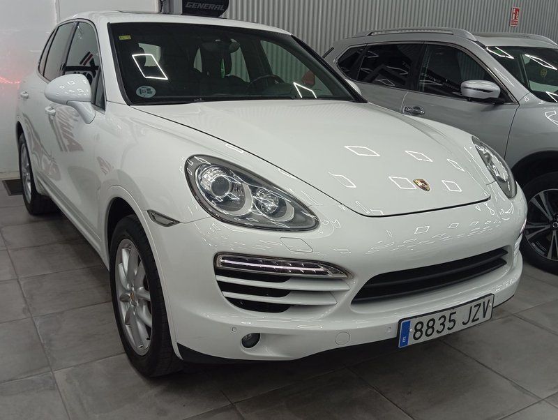 Porsche Cayenne 2013 - foto 1