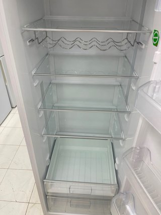 Nevera blanca marca Teka con garantia transporte