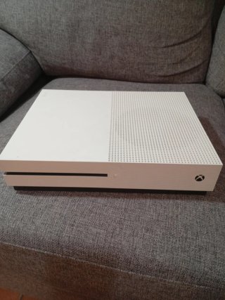 Xbox One S Blanca