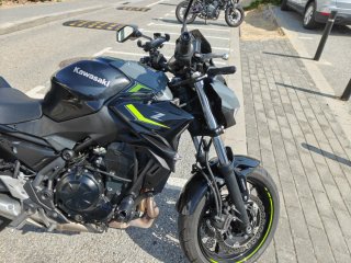 Kawasaki Z650 A2 2024 Negra/Gris