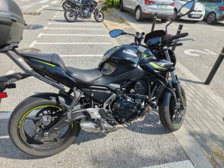 Kawasaki Z650 A2 2024 Negra/Gris