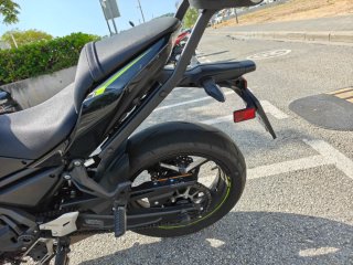 Kawasaki Z650 A2 2024 Negra/Gris