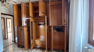 Armadio + Cassettiera + 2 Comodini in Legno