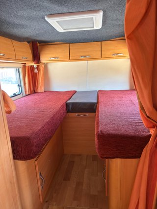 Vendo Autocaravana Ford Liberty 2006 por viaje