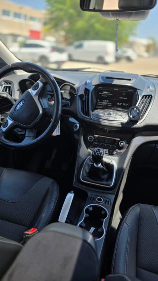 Ford Kuga 2015