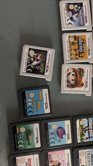 Pacchetto Nintendo DS e 3DS XL con gioco