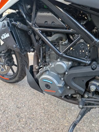 KTM Duke 390 (A2) 2021 en perfecto estado