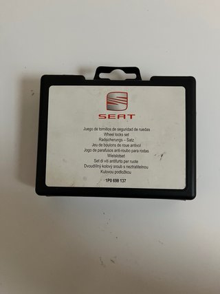 TORNILLOS ANTIRROBO VW GOLF AUDI SEAT IBIZA 2020