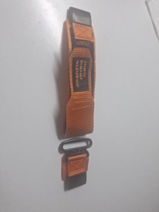 Correa de reloj naranja y negra Garmin de 22 m/m