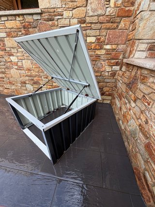 Caseta metalica jardin