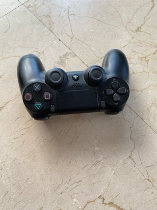 PS4 (PlayStation 4) Negra