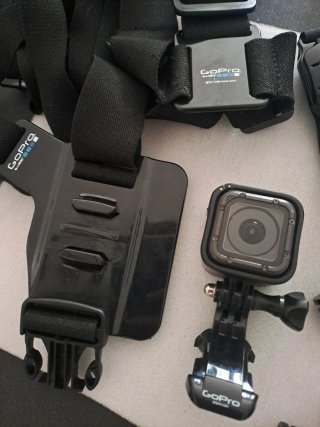 GoPro HERO 5 Session + Accessori