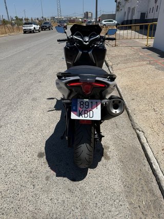 Yamaha TMAX 530 SX Maxi Scooter
