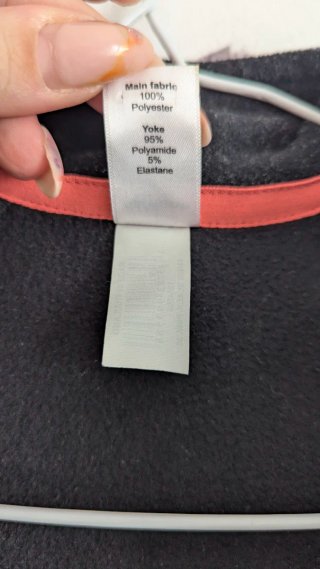 Sudadera técnica Kalenji negra y rosa