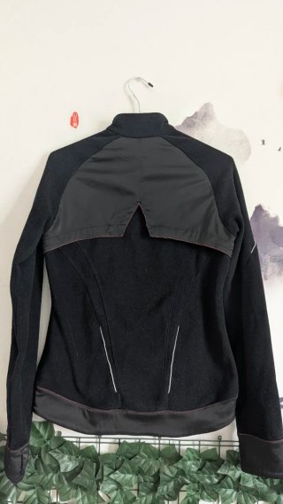 Sudadera técnica Kalenji negra y rosa