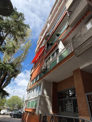 Toldos persianas y mosquiteras