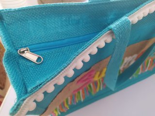 Bolso de playa customizado y bordado a mano