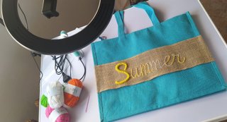 Bolso de playa customizado y bordado a mano