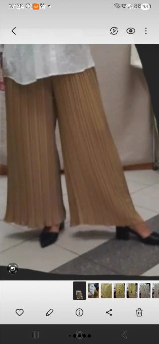 Pantaloni palazzo plissettati beige