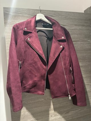 Chaqueta tipo cuero Morada