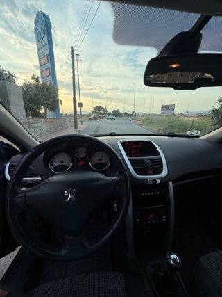 Peugeot 207 2010