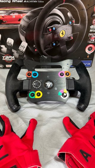 Thrustmaster T300rs + Pedales T-LCM