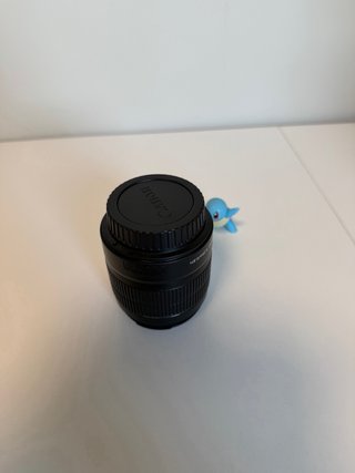Canon EF-S 18-55mm f/3.5-5.6 IS II Objetivo