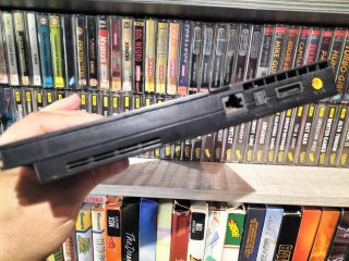 PlayStation 2 Slim Negra + Mando y Cables