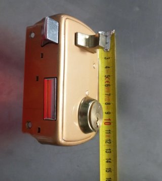 Cerradura Ucem 4056A/70 sobreponer izda.