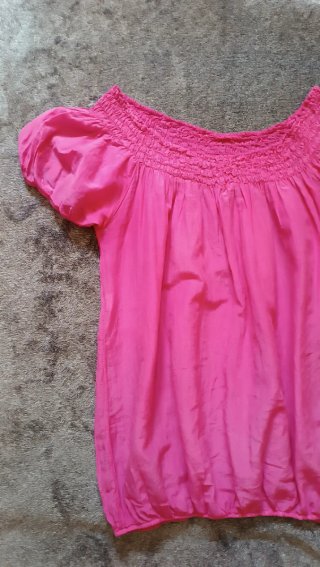 Blusa fucsia de seda