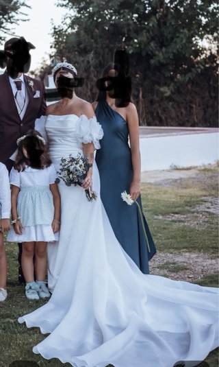 Vestido de Novia con Capa
