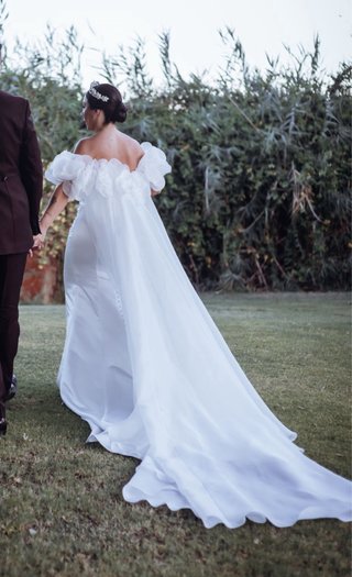 Vestido de Novia con Capa