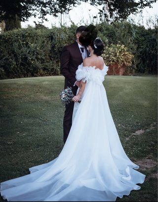 Vestido de Novia con Capa