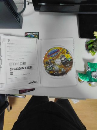 Wii Skylanders SuperChargers Racing + Figuras