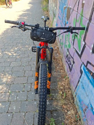 Bicicleta Enduro giant reight Roja