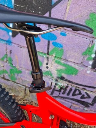 Bicicleta Enduro giant reight Roja