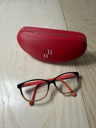 Gafas Carolina Herrera Negras y Rosas