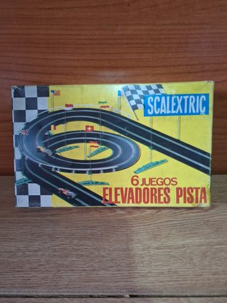 Caja Scalextric 6 Juegos Elevadores de Pista