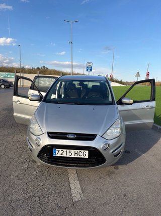 Ford S-MAX 2011